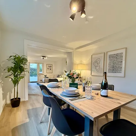 Beautiful New In Mitte - 5 Personen