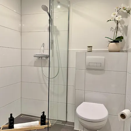 Beautiful New In Mitte - 5 Personen Apartment