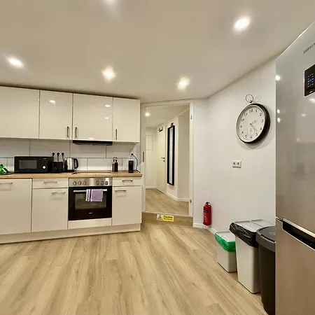 Apartment Beautiful New In Mitte - 5 Personen