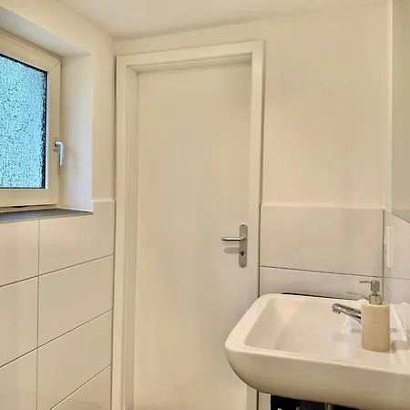 Beautiful New In Mitte - 5 Personen Apartment Bielefeld